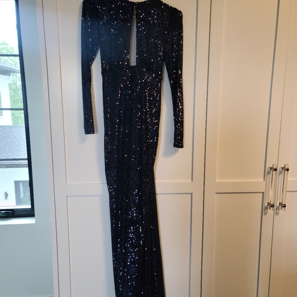 Nicole Bakti Gown - Picture 9 of 13